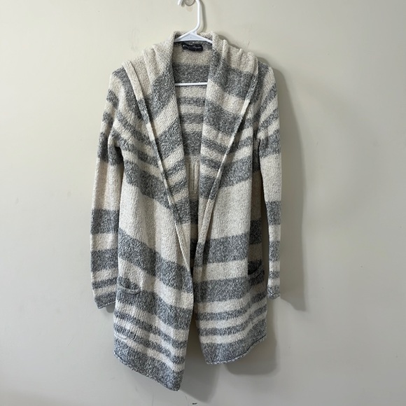 Eddie Bauer Other - Eddie Bauer Sleepwear Striped Grey & CreamCardigan Size XS/S